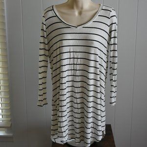 Lollipop Star brand Tunic/dress White w/ black stripes long sleeve Size Medium
